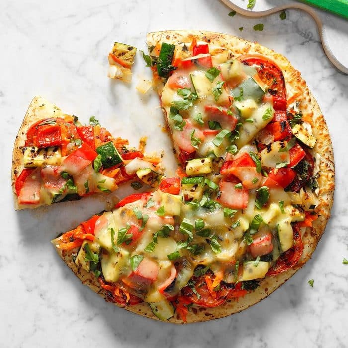 Medium Chk Pizza, 2 Coke (200ml)