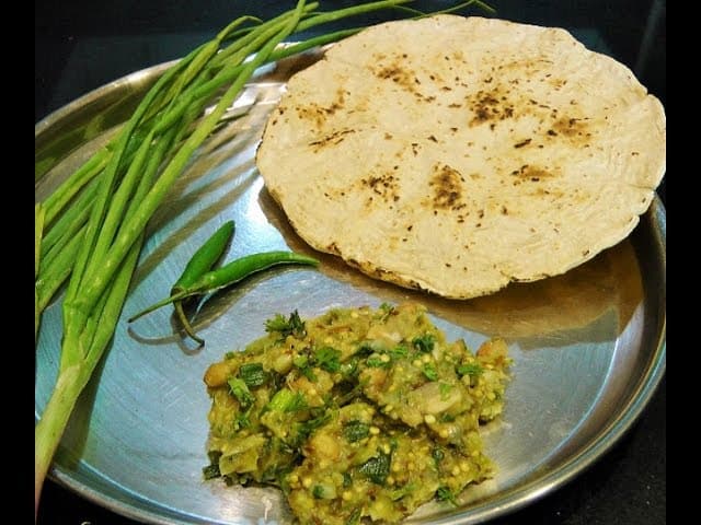Baigan bharta bhakri